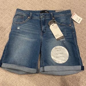 1822 denim shorts size 8